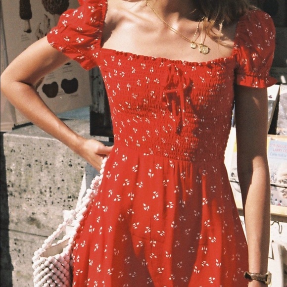 DRESS MYSTERY BOX - Picture 1 of 5